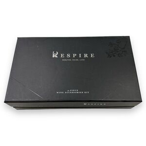 Respire 4 Piece Wine Accessories Kit Black